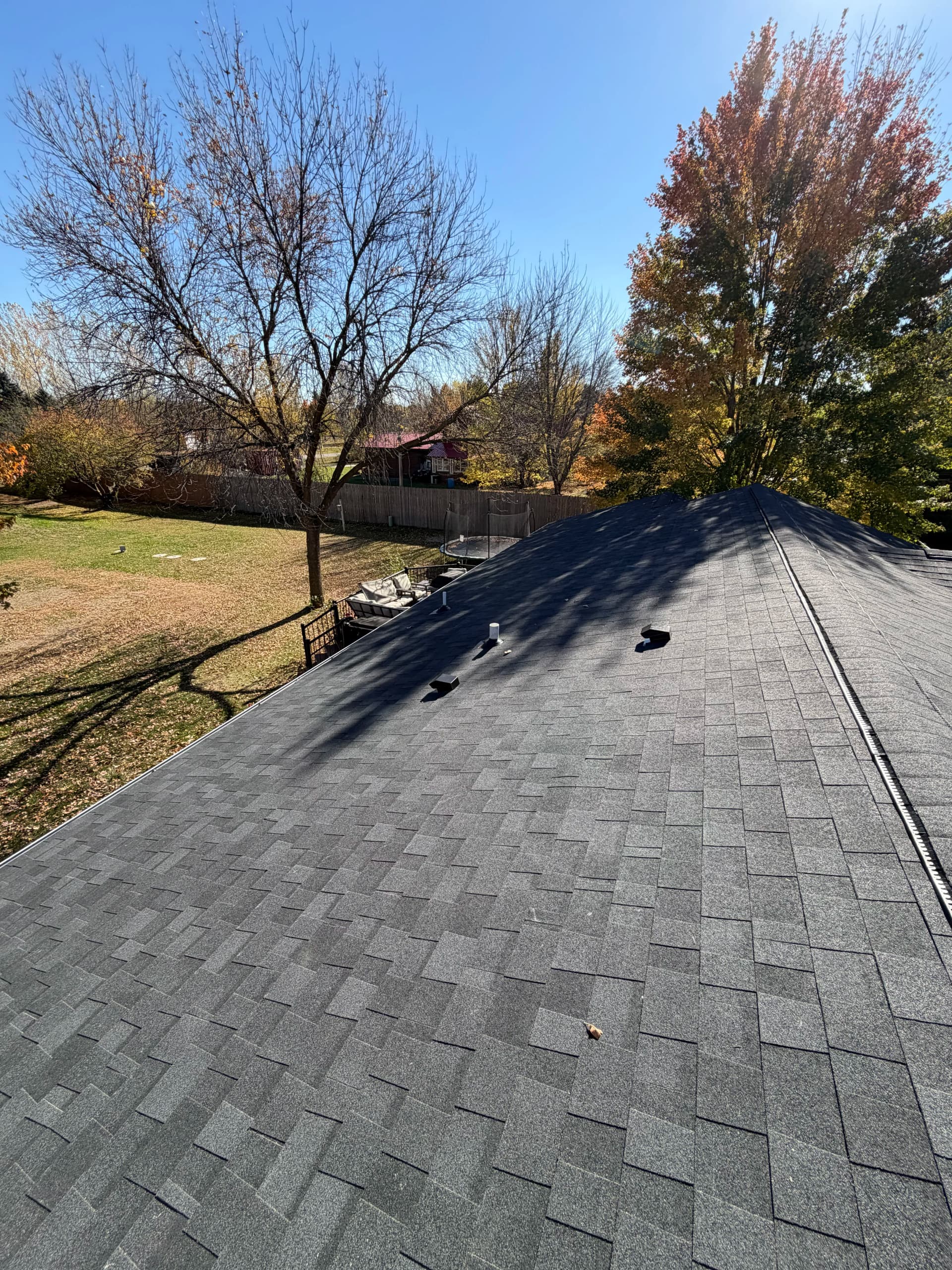 Blog post Are Black Shingles Bad for Minnesota Homes? image