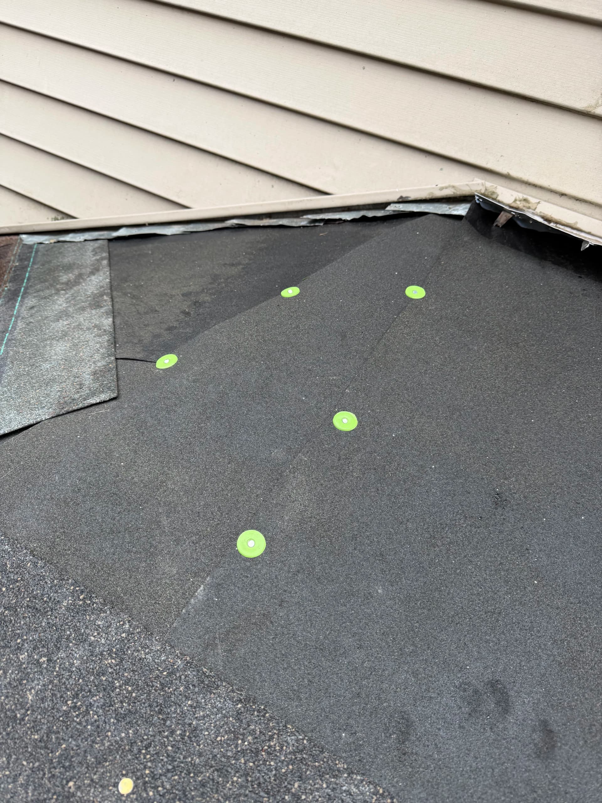Why Cap Nails in Underlayment Make All the Difference image