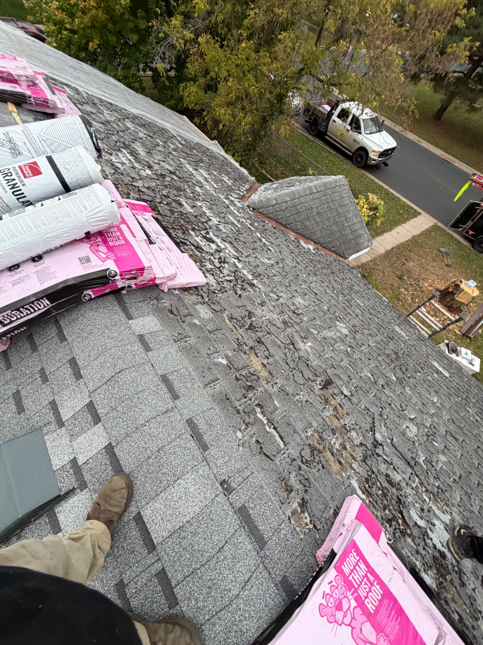 Gallery photos for Worn-Out Shingles Replaced With Owens Corning Terracotta Asphalt Roof: Image #2