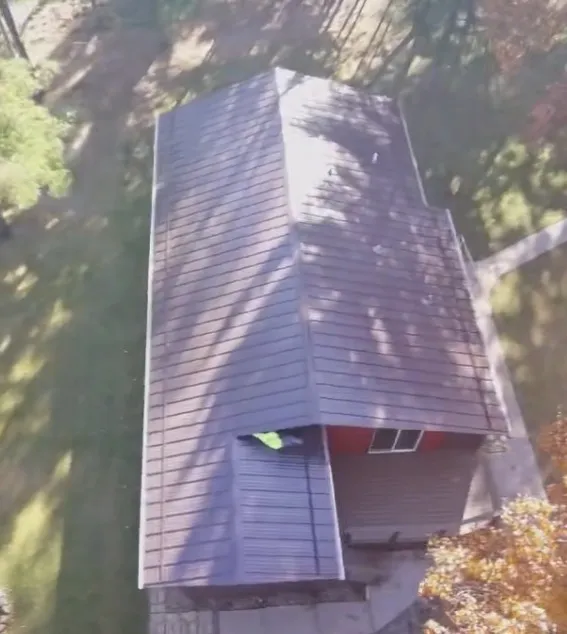 Gallery photos for Standing Seam Metal Roof with Custom Details on a Lakeside Property: Image #3