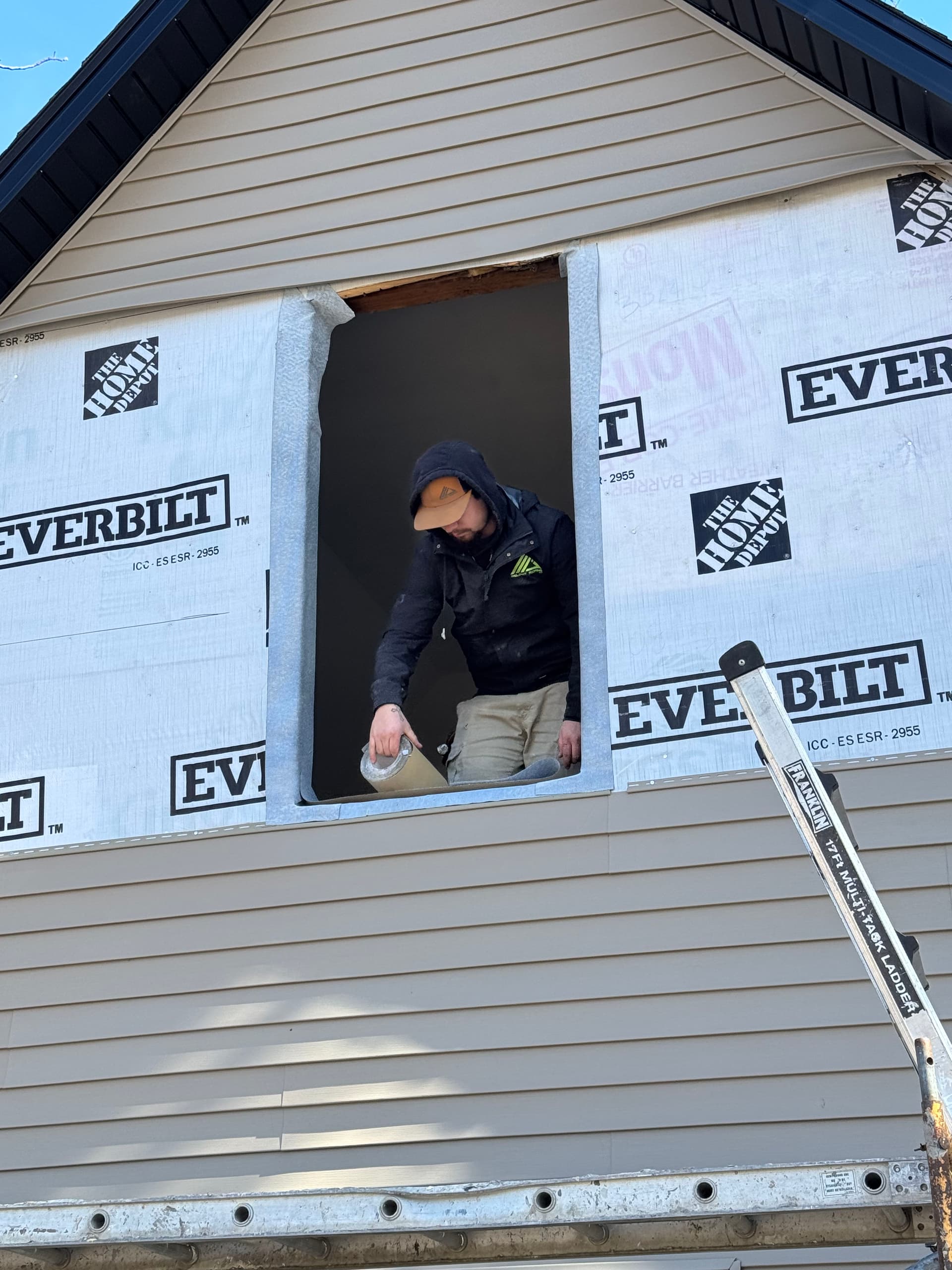 Gallery photos for Stunning Window Replacement for a Builder's Remodel Project: Image #2