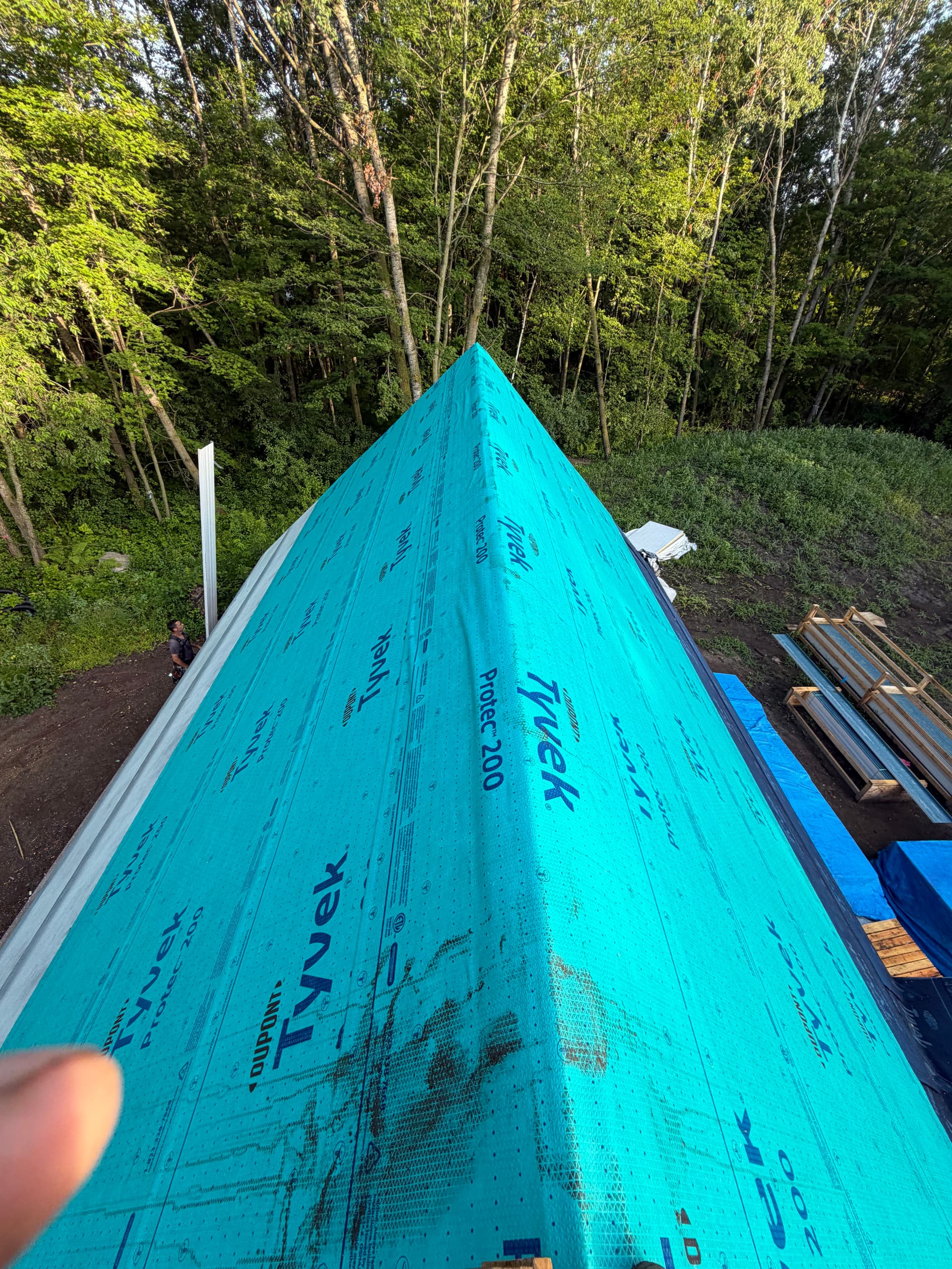 Gallery photos for Standing Seam Metal Roof Going On a New Build: Image #2