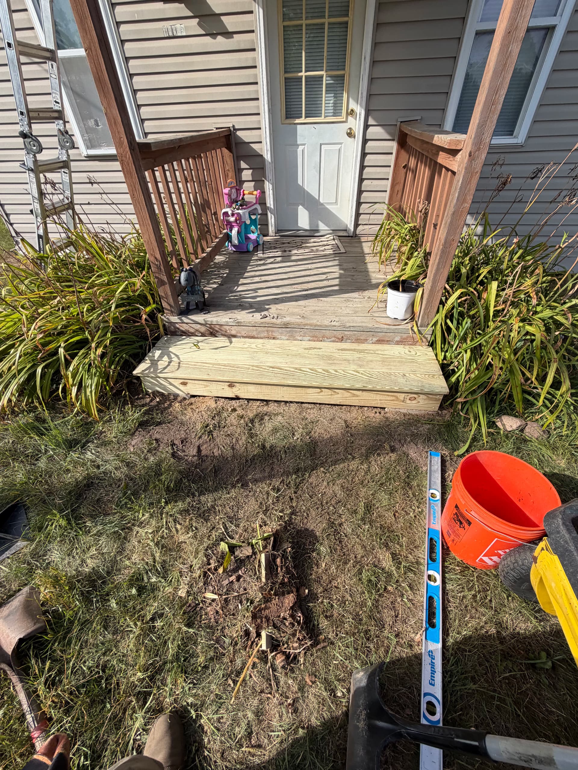 Gallery photos for New Front Step Build and Roof Flashing Repairs Done Right: Image #1